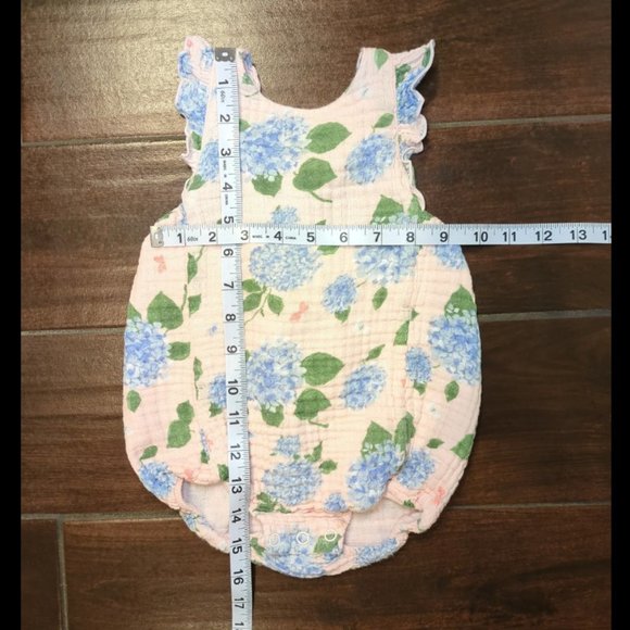 12/18 M Angel Dear Hydrangea Muslin Cotton Ruffle Bib Bubble Sunsuit Romper - Picture 3 of 10